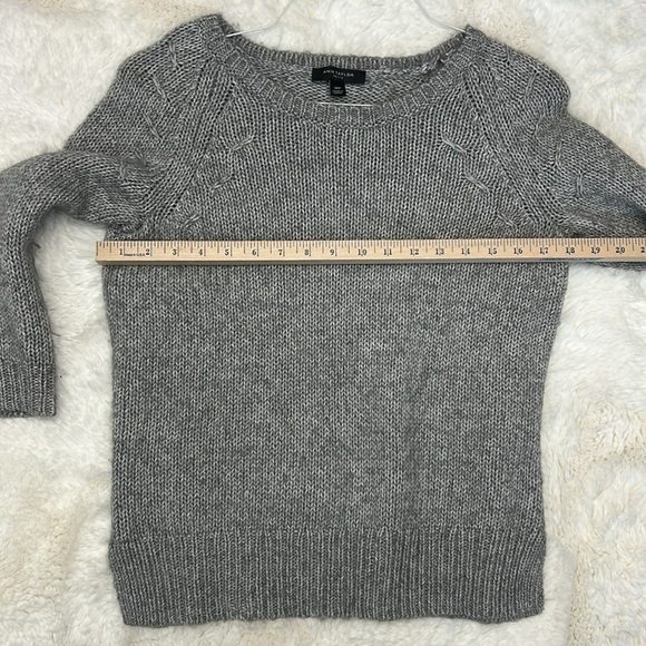 Ann Taylor Alpaca Wool Blend Gray Sweater Size Medium Petite - Picture 4 of 12